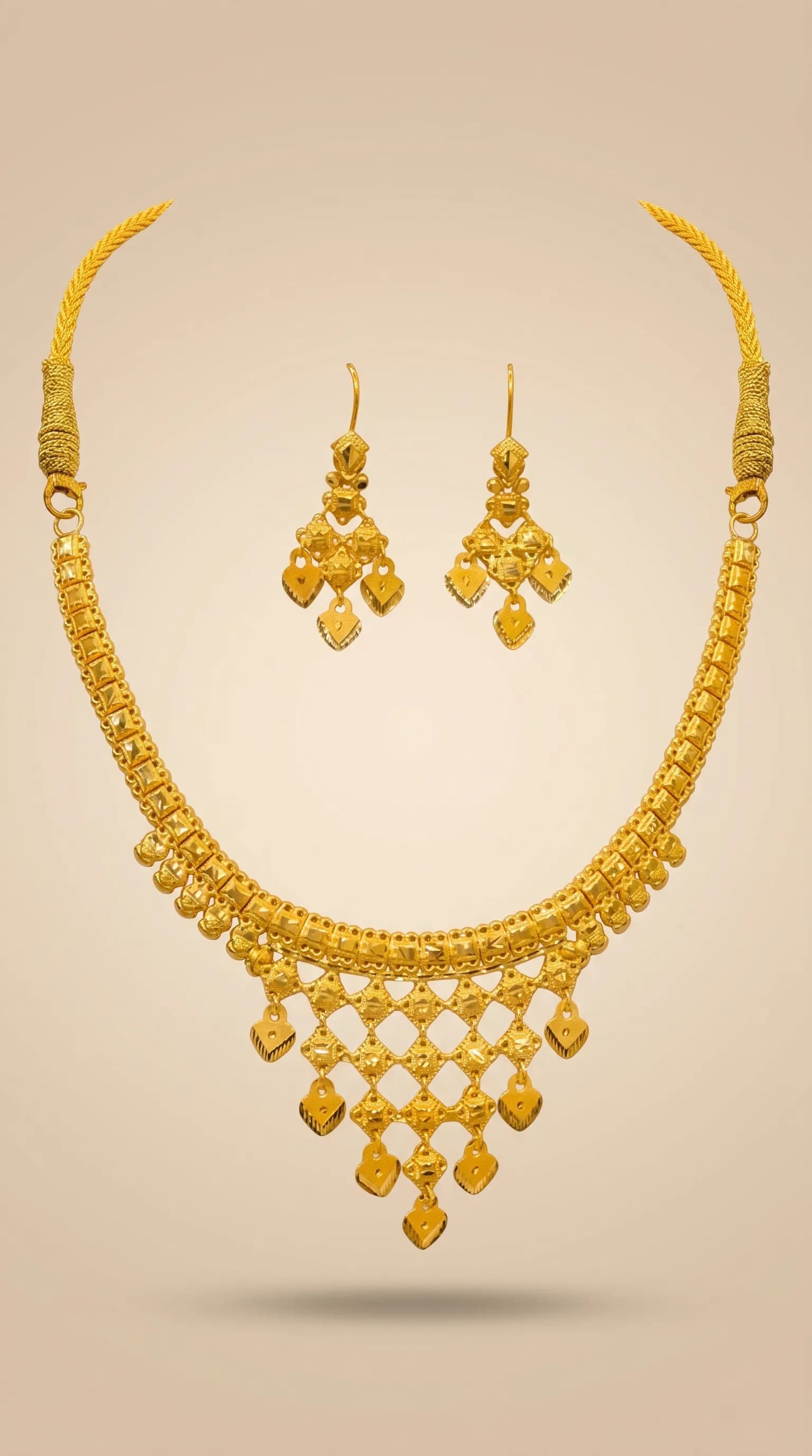 Classic gold necklace and earrings